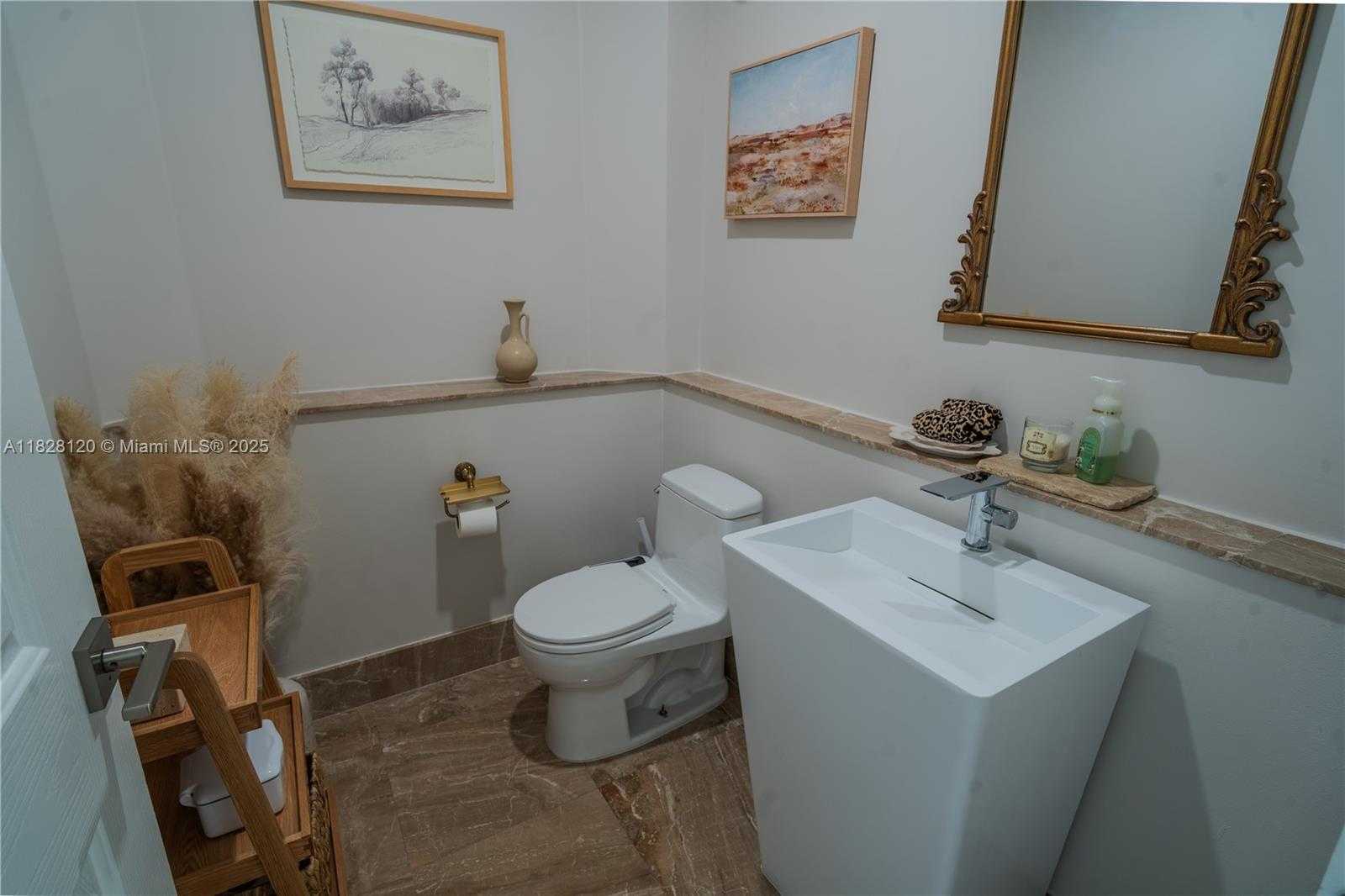 Small Image of 2493 POINCIANA DR, Weston Number 23