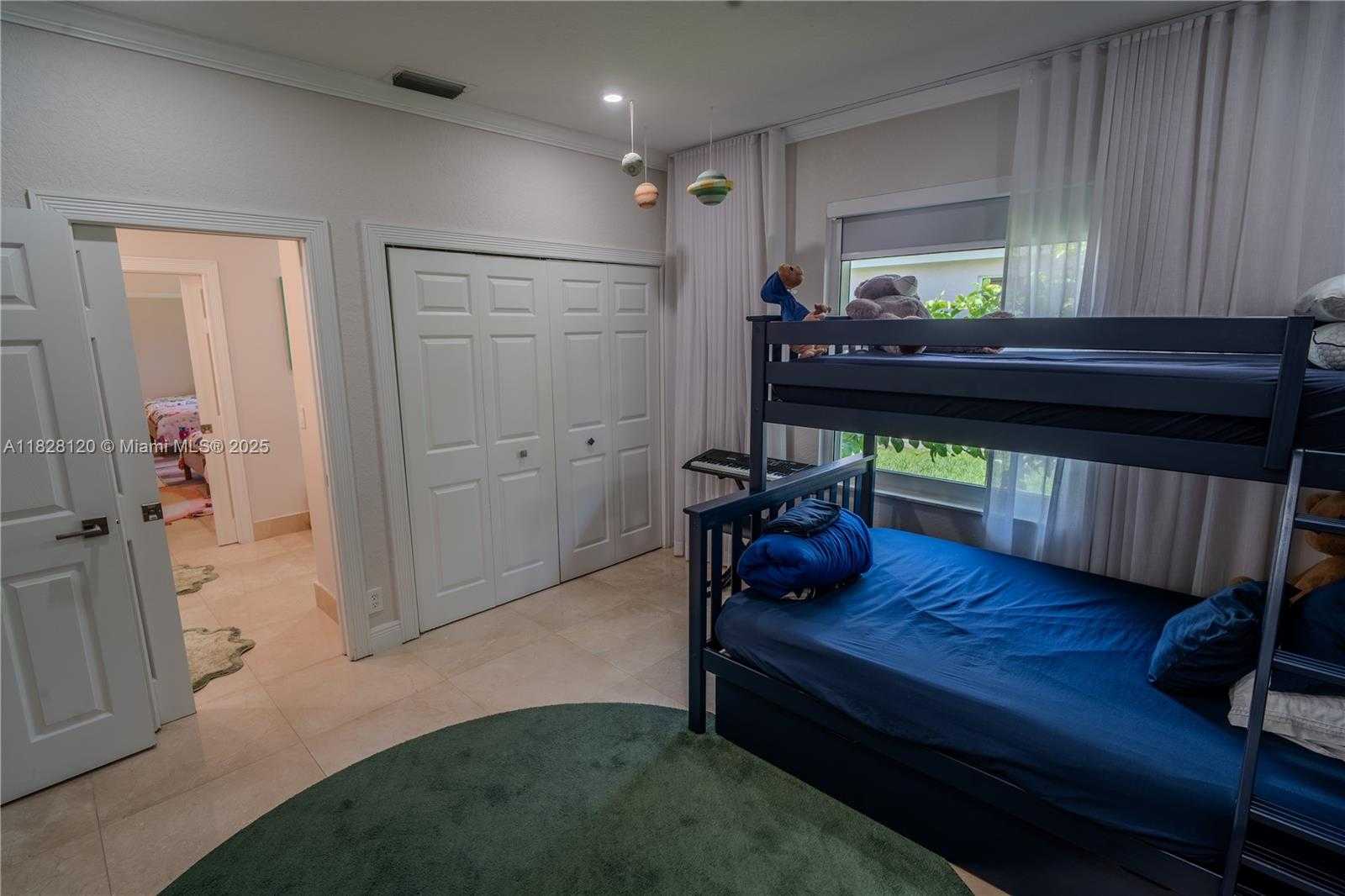 Small Image of 2493 POINCIANA DR, Weston Number 40