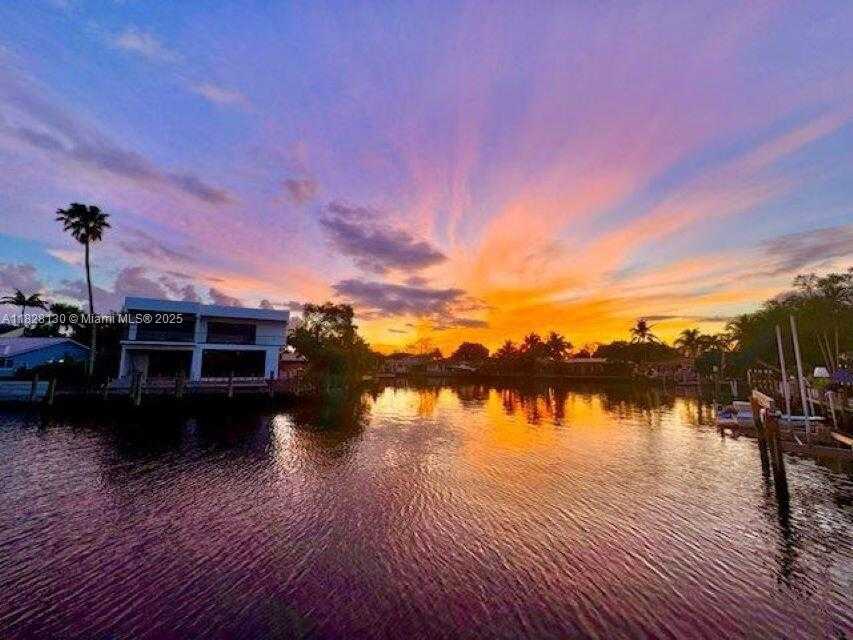Small Image of 2108 NORTH EAST 24TH ST, Wilton Manors Number 23