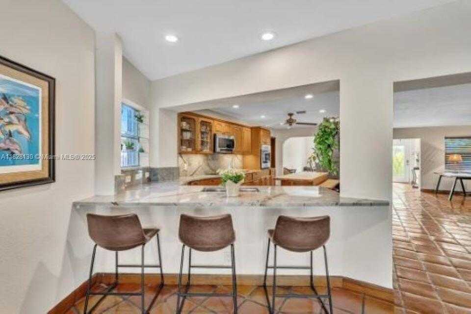 Small Image of 2108 NORTH EAST 24TH ST, Wilton Manors Number 8