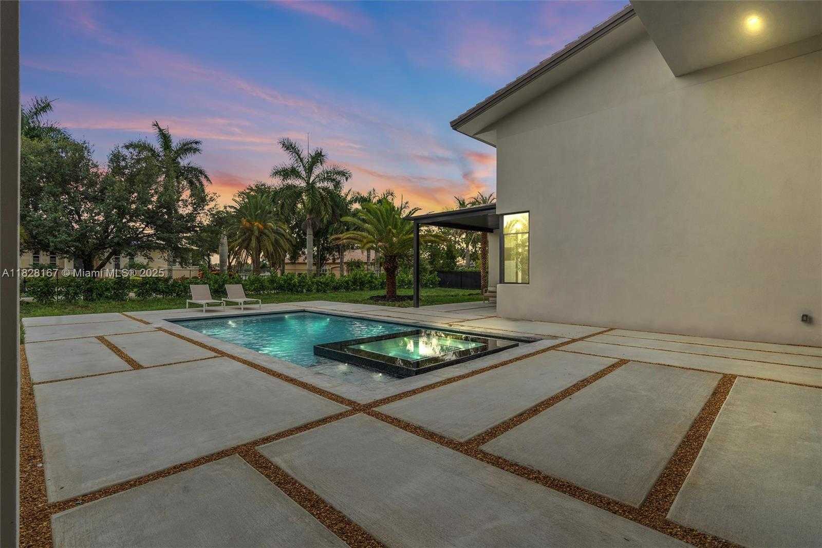 Small Image of 14930 SOUTH WEST 16TH CT, Davie Number 50