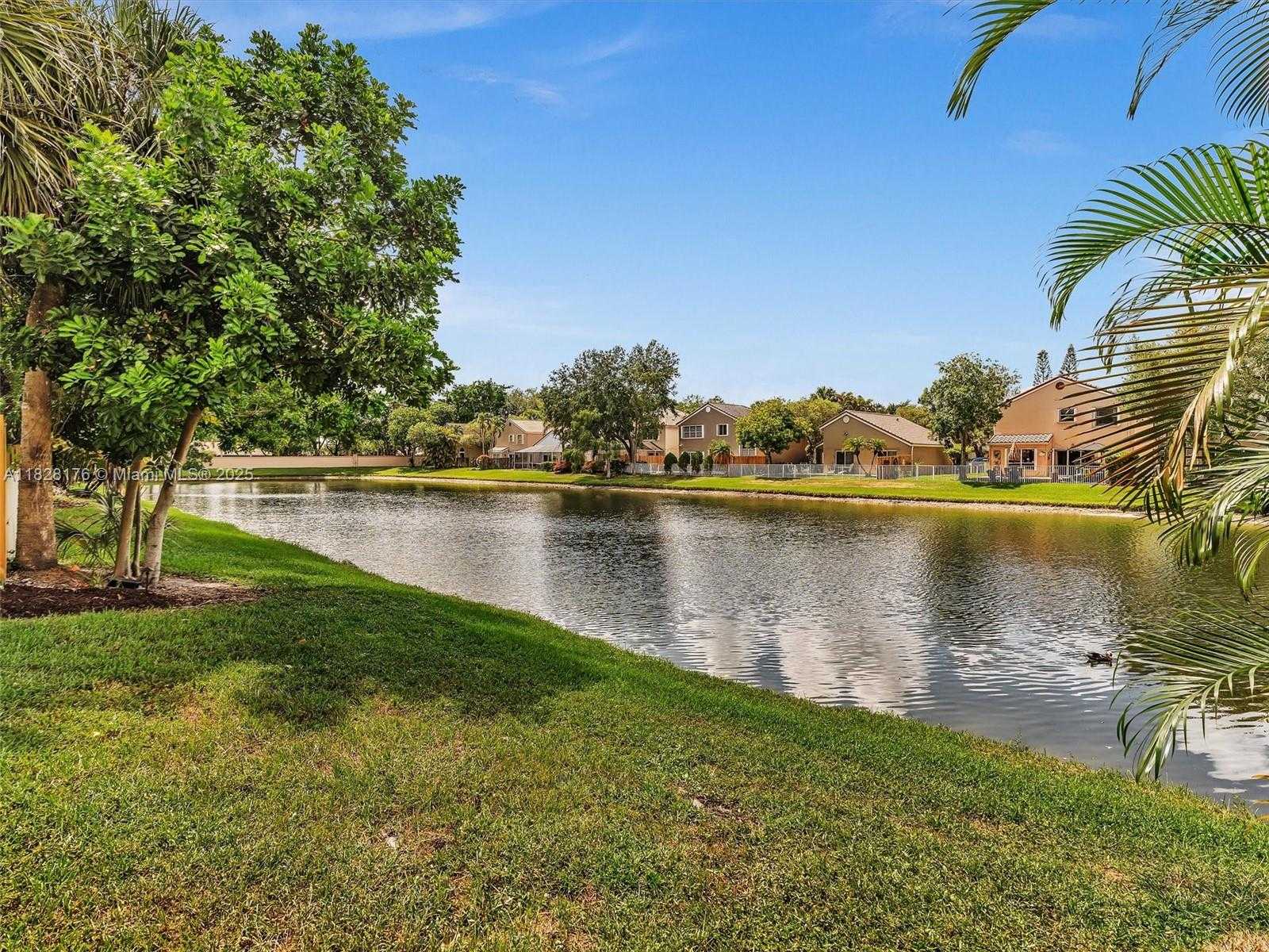 Small Image of 10370 NORTH WEST 11TH ST, Plantation Number 2