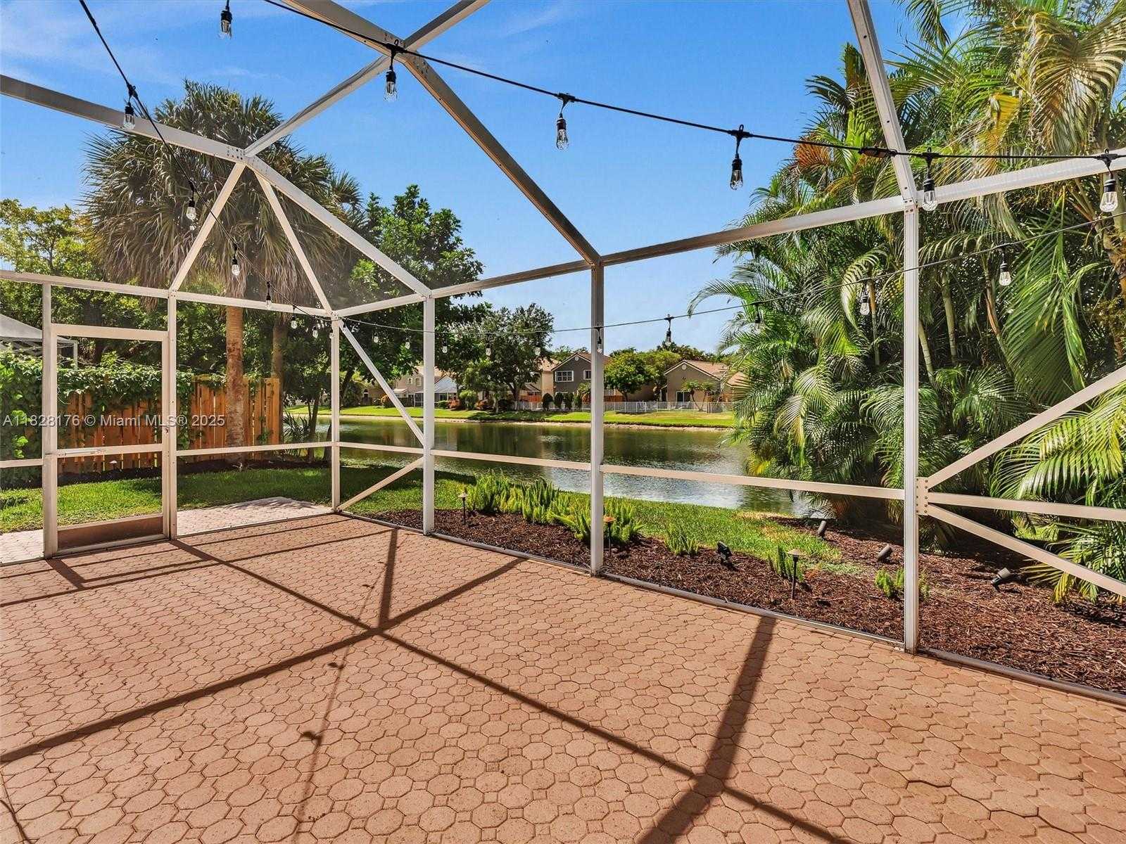 Small Image of 10370 NORTH WEST 11TH ST, Plantation Number 23