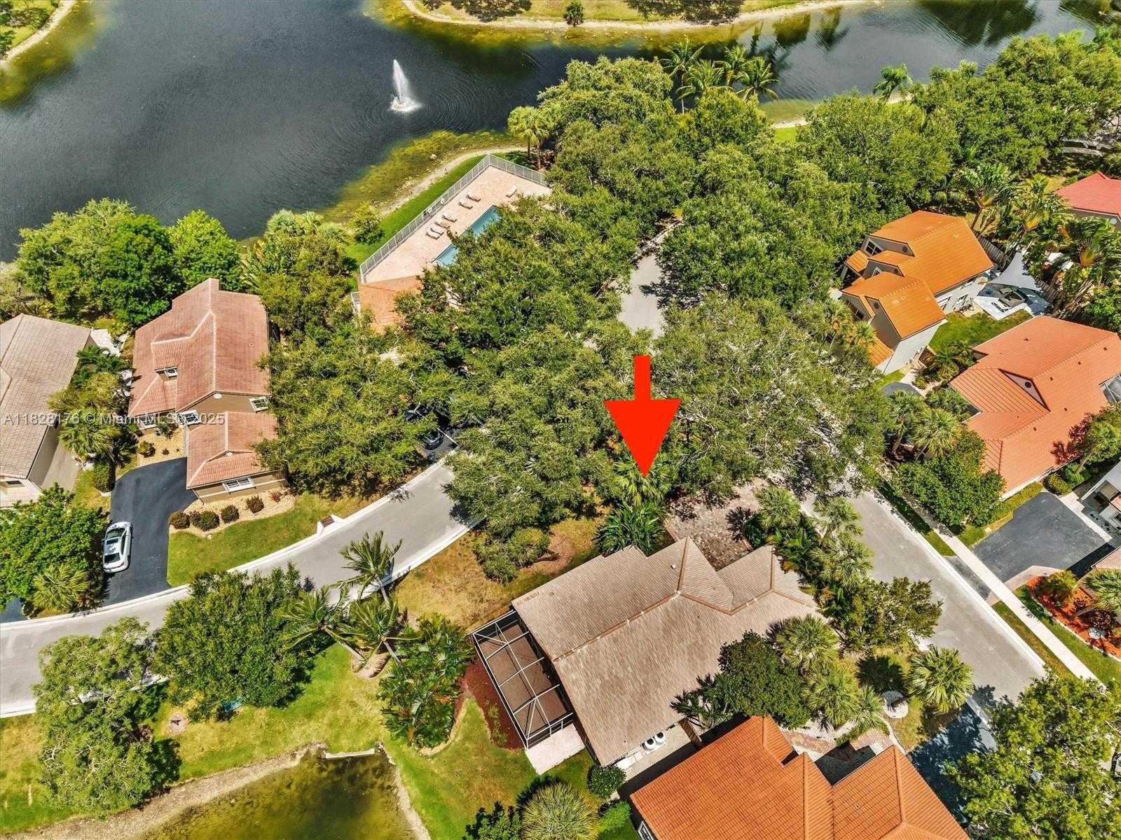 Small Image of 10370 NORTH WEST 11TH ST, Plantation Number 28