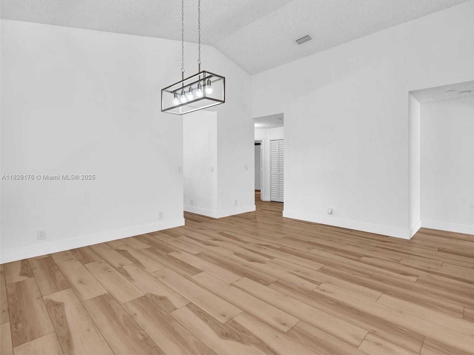 Small Image of 10370 NORTH WEST 11TH ST, Plantation Number 7