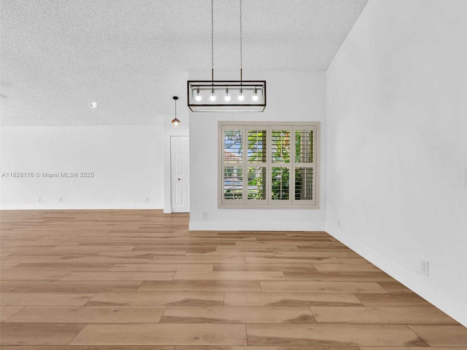 Small Image of 10370 NORTH WEST 11TH ST, Plantation Number 9
