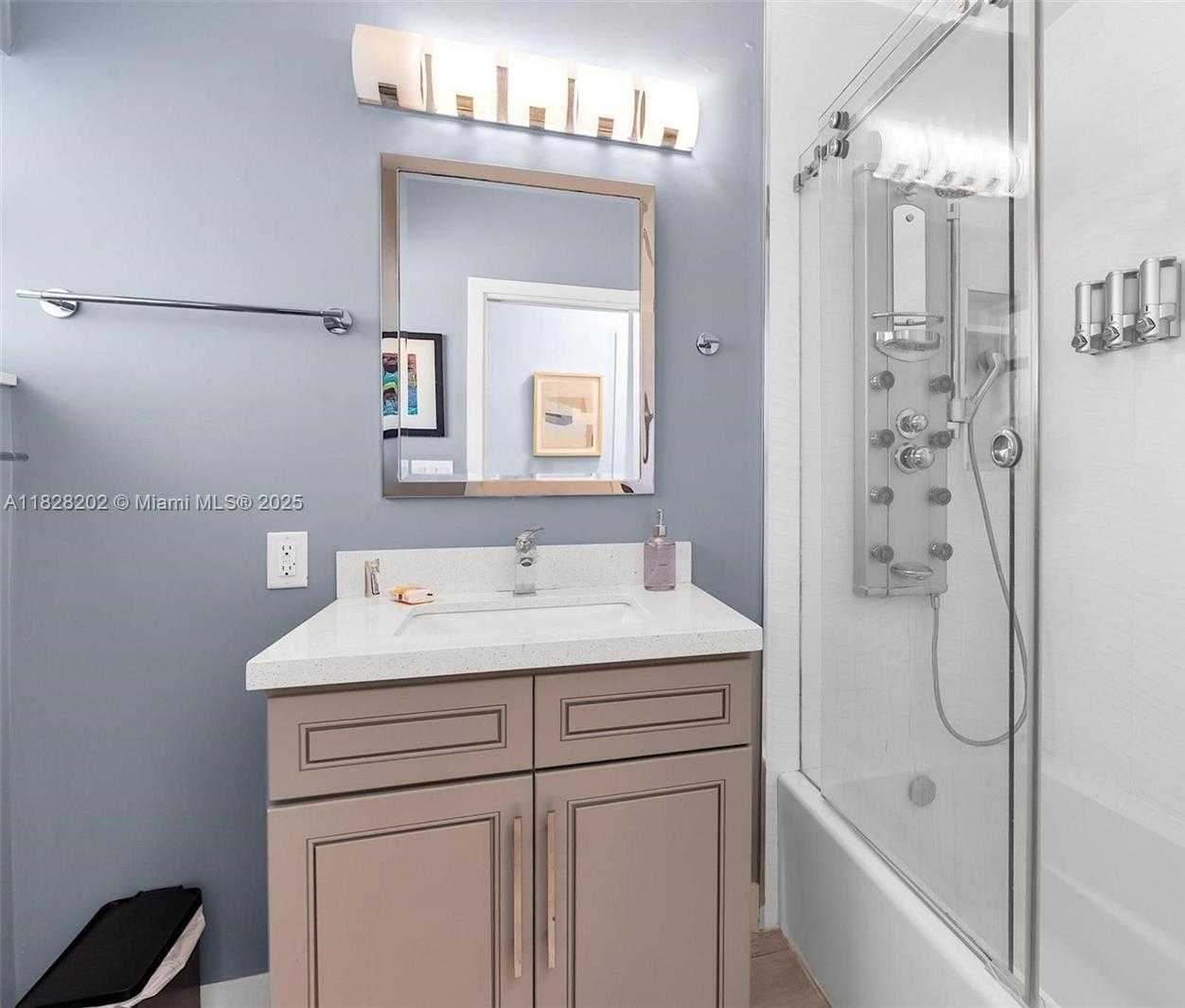 Small Image of 3210 DOVER RD, Pompano Beach Number 14