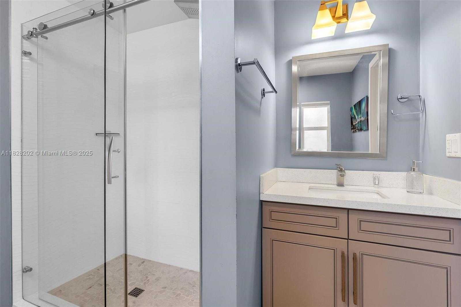 Small Image of 3210 DOVER RD, Pompano Beach Number 16