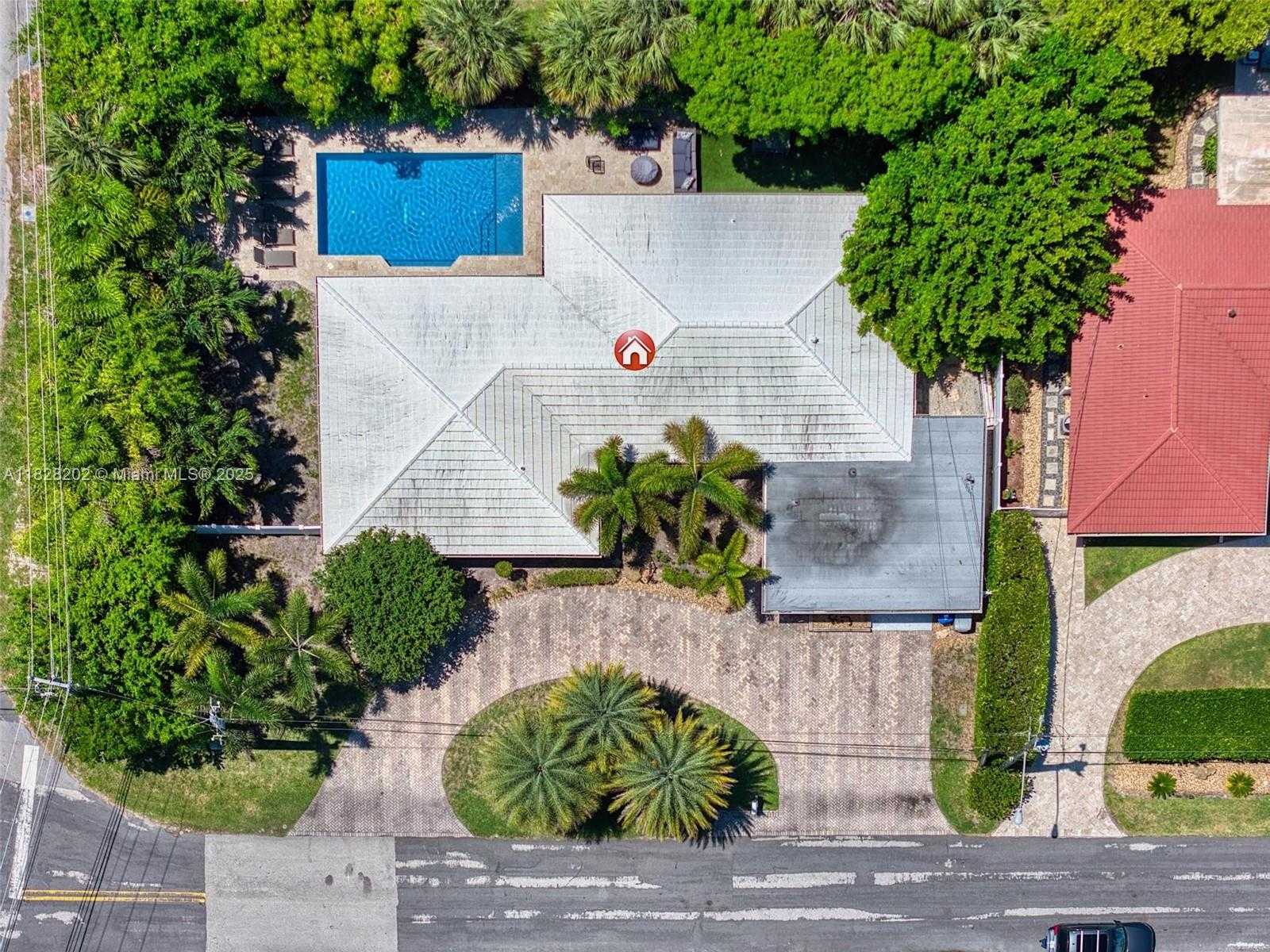 Small Image of 3210 DOVER RD, Pompano Beach Number 2