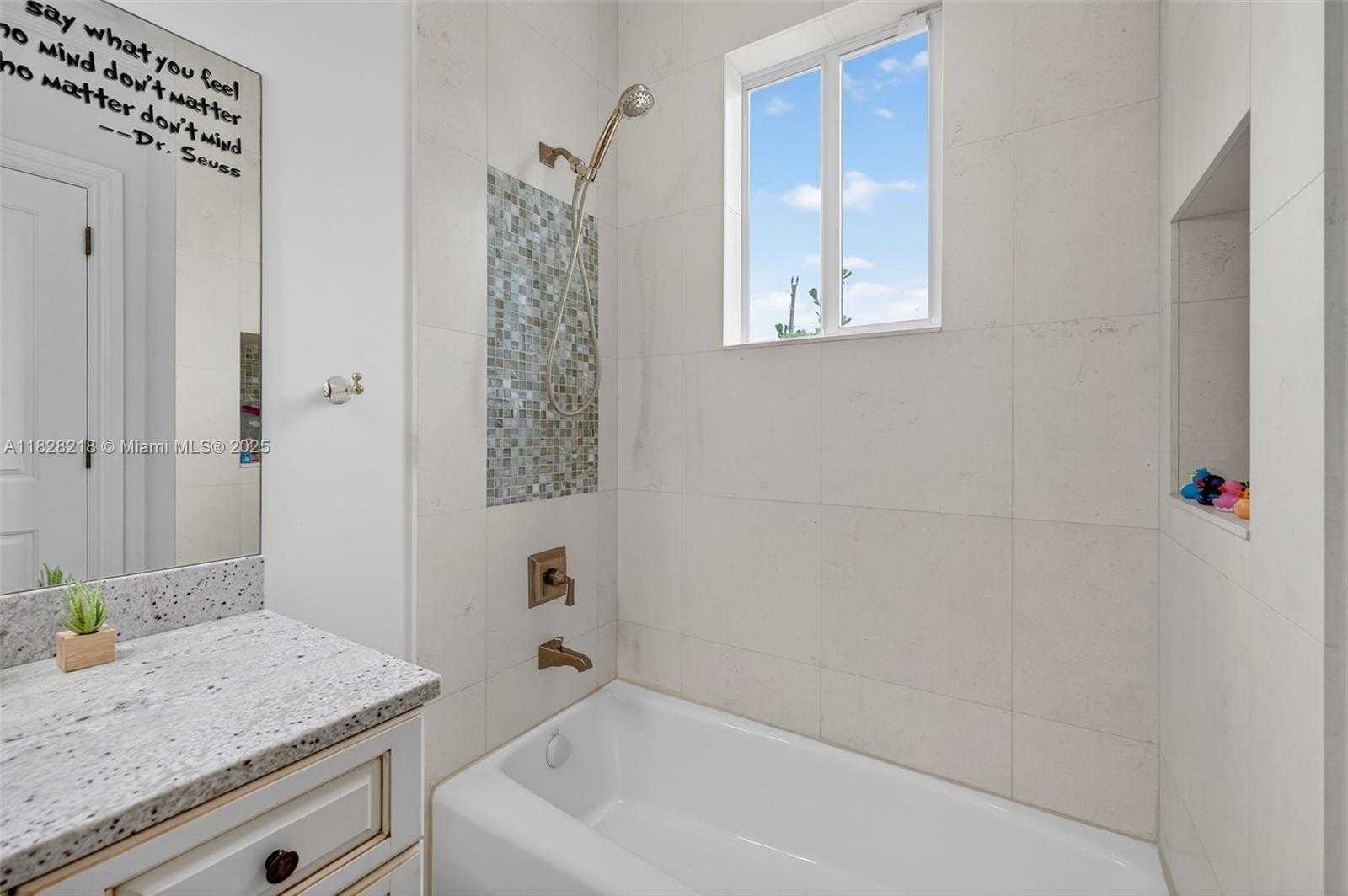 Small Image of 1404 SOUTH EAST 9TH ST, Fort Lauderdale Number 59