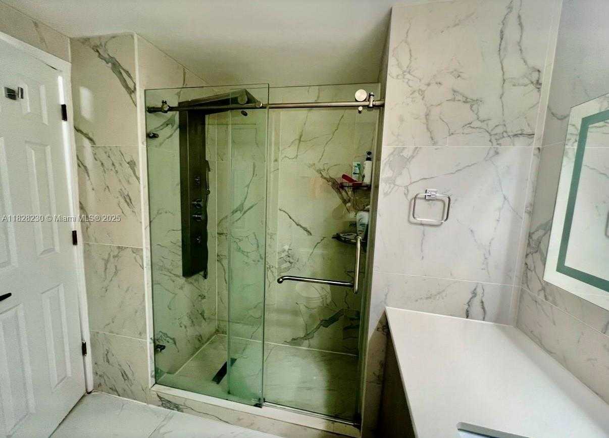Small Image of 47 IVY LN, Davie Number 11