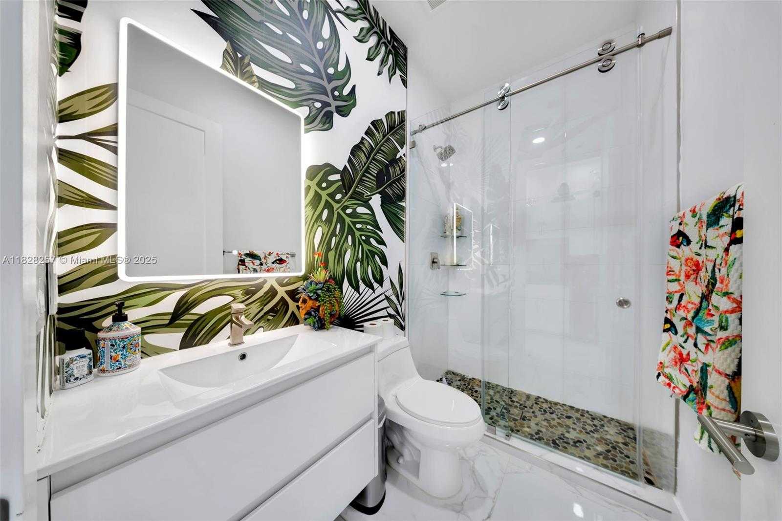 Small Image of 1550 SOUTH WEST 89TH CT, Miami Number 15