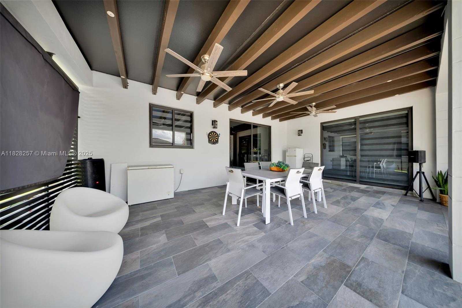 Small Image of 1550 SOUTH WEST 89TH CT, Miami Number 43
