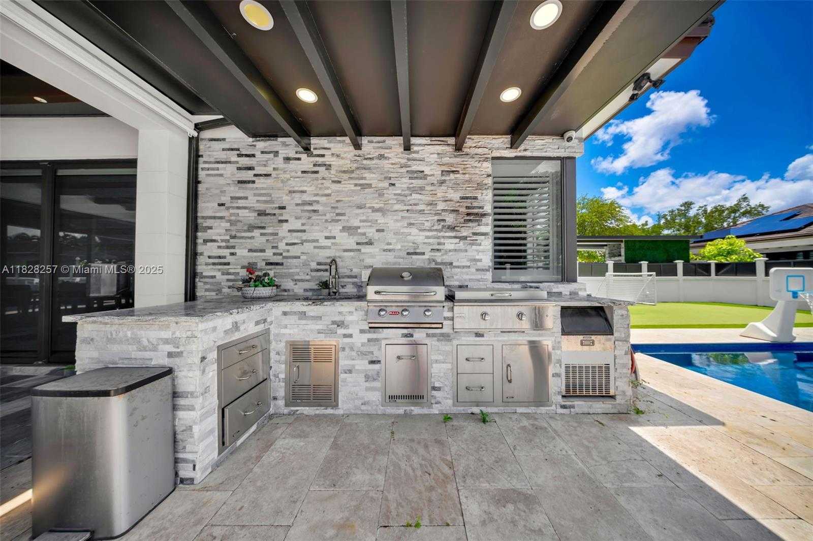 Small Image of 1550 SOUTH WEST 89TH CT, Miami Number 44