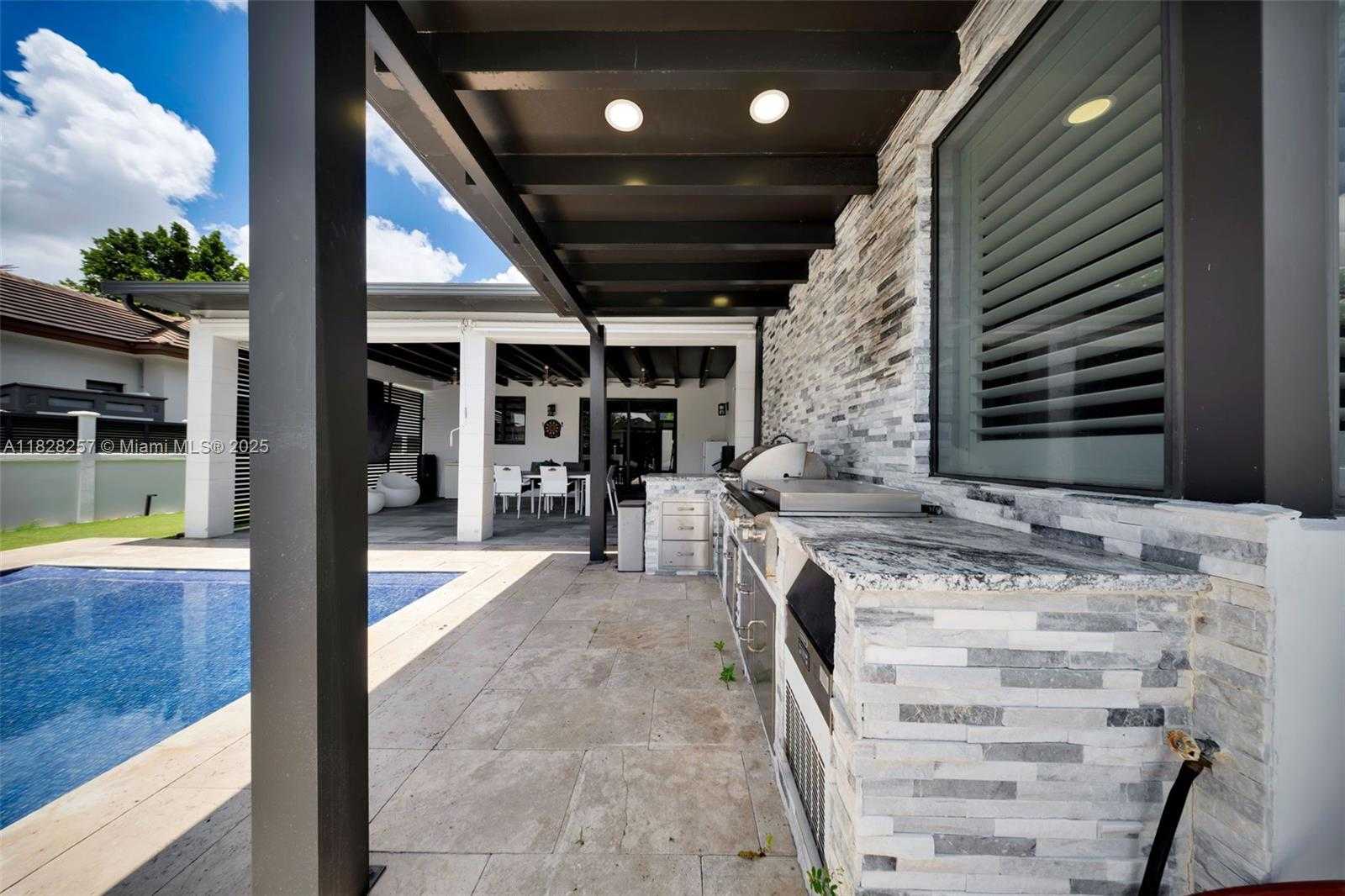 Small Image of 1550 SOUTH WEST 89TH CT, Miami Number 51