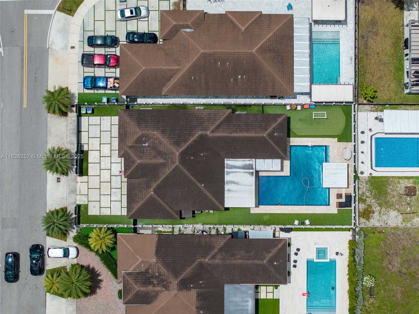 Small Image of 1550 SOUTH WEST 89TH CT, Miami Number 52