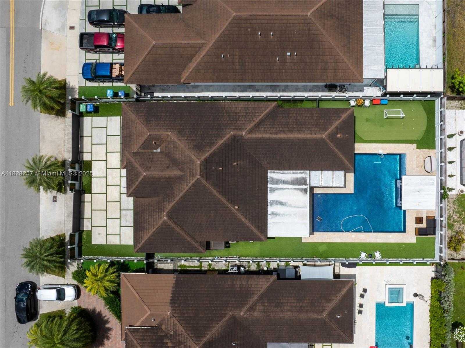 Small Image of 1550 SOUTH WEST 89TH CT, Miami Number 53