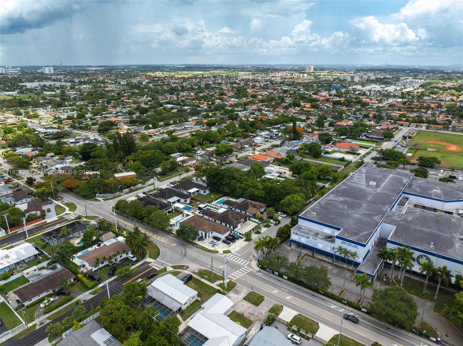 Small Image of 1550 SOUTH WEST 89TH CT, Miami Number 62