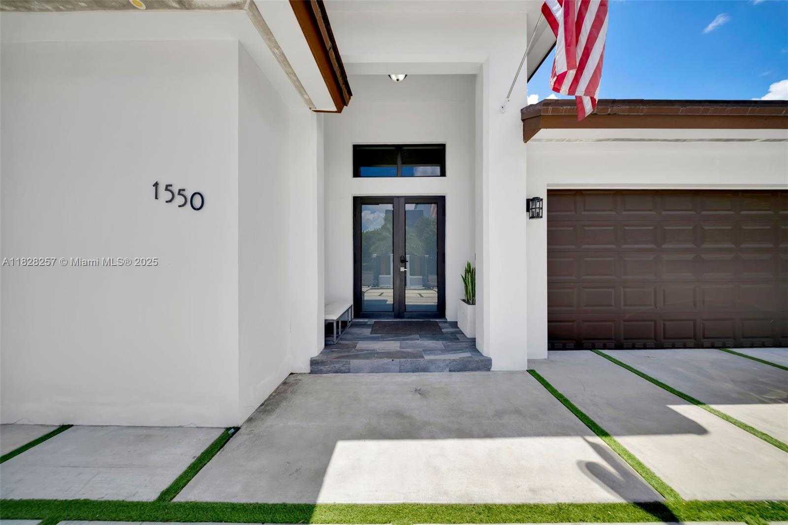 Small Image of 1550 SOUTH WEST 89TH CT, Miami Number 9