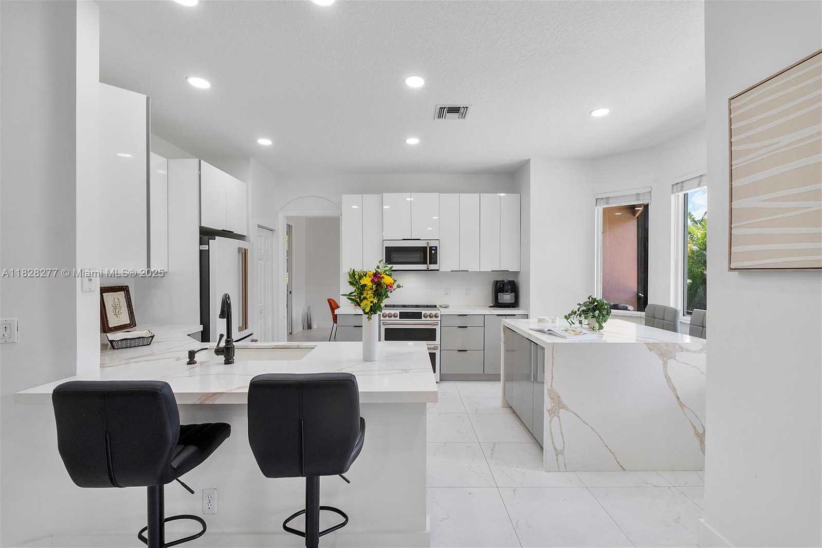 Small Image of 10922 NORTH WEST 49TH DR, Coral Springs Number 30