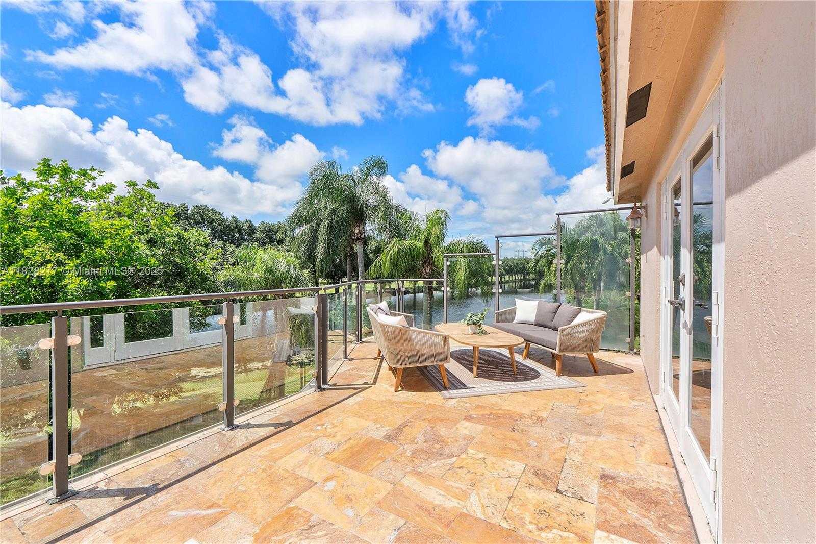 Small Image of 10922 NORTH WEST 49TH DR, Coral Springs Number 42