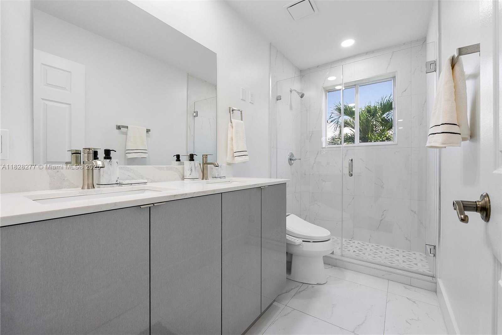 Small Image of 10922 NORTH WEST 49TH DR, Coral Springs Number 48