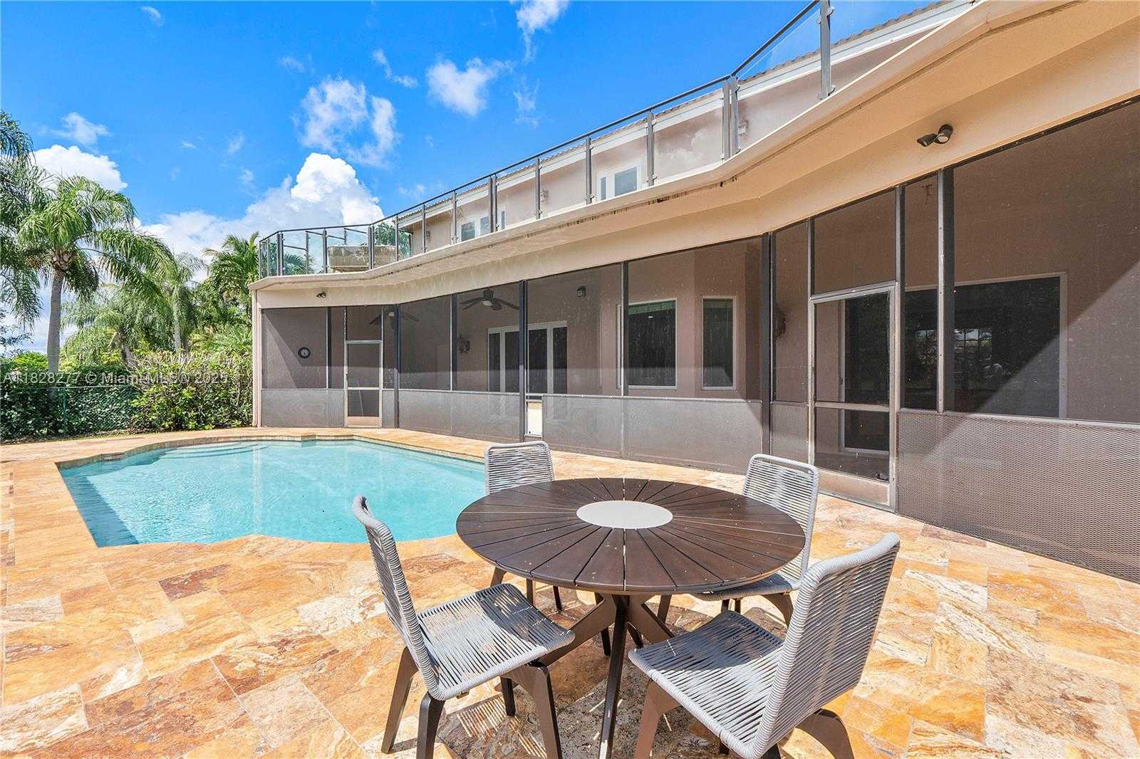 Small Image of 10922 NORTH WEST 49TH DR, Coral Springs Number 54