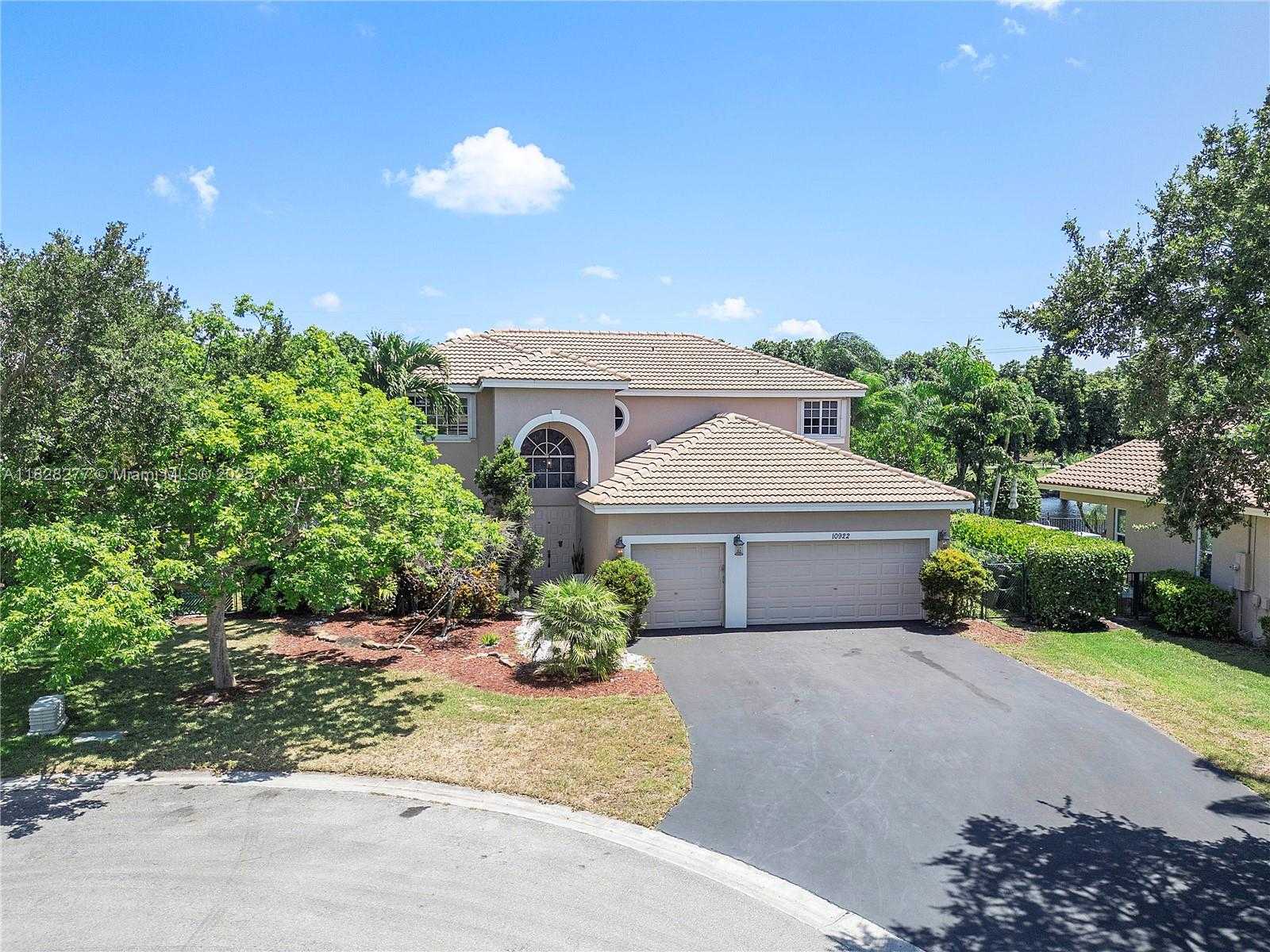 Small Image of 10922 NORTH WEST 49TH DR, Coral Springs Number 6