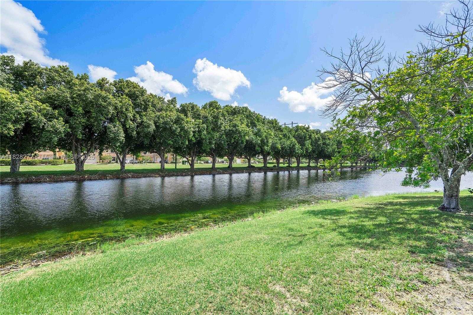 Small Image of 10922 NORTH WEST 49TH DR, Coral Springs Number 61