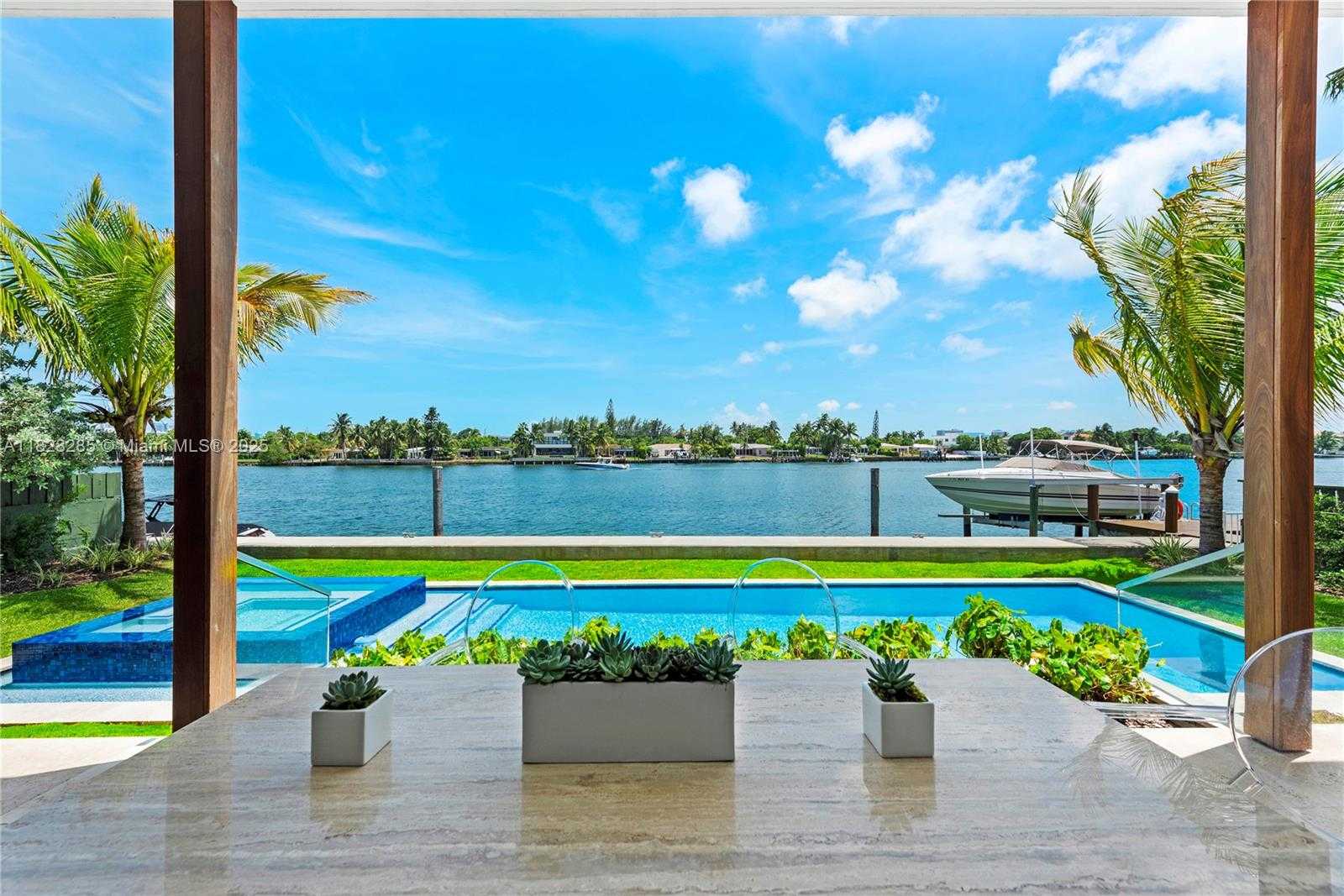 Small Image of 1410 SOUTH BISCAYNE POINT RD, Miami Beach Number 15