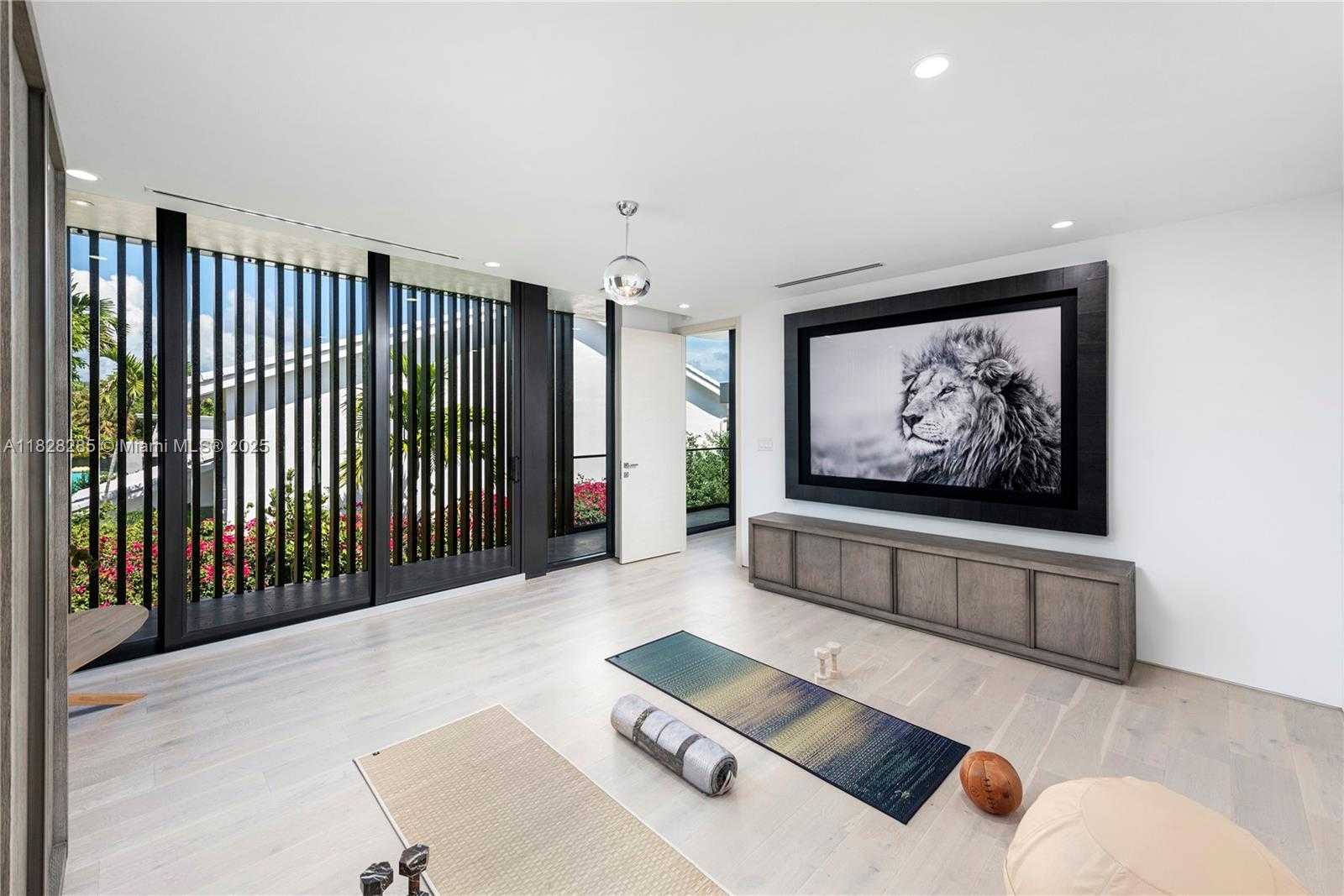 Small Image of 1410 SOUTH BISCAYNE POINT RD, Miami Beach Number 29