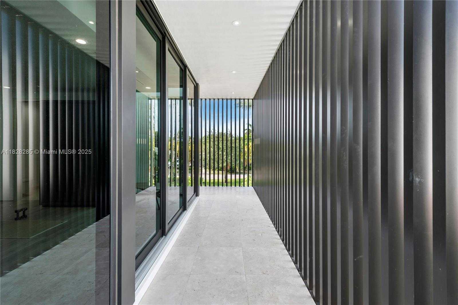 Small Image of 1410 SOUTH BISCAYNE POINT RD, Miami Beach Number 30