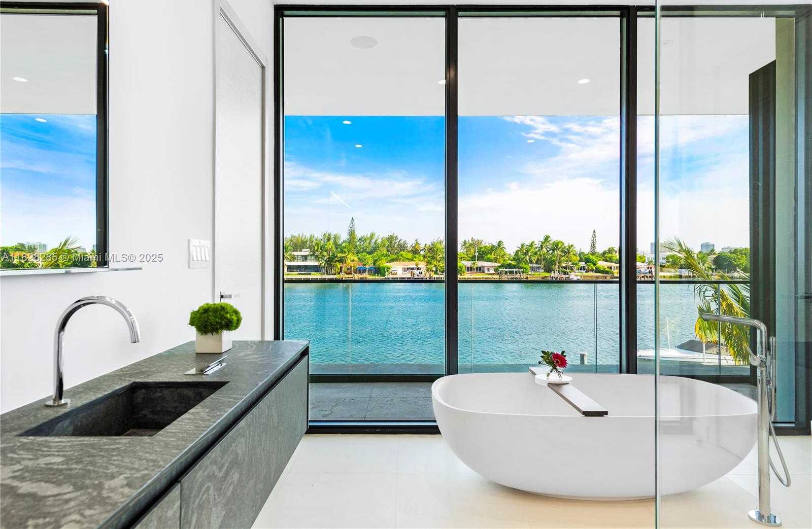 Small Image of 1410 SOUTH BISCAYNE POINT RD, Miami Beach Number 35