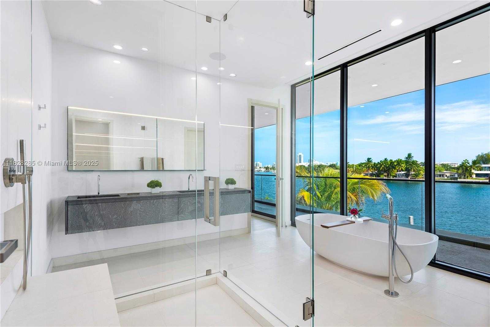 Small Image of 1410 SOUTH BISCAYNE POINT RD, Miami Beach Number 36