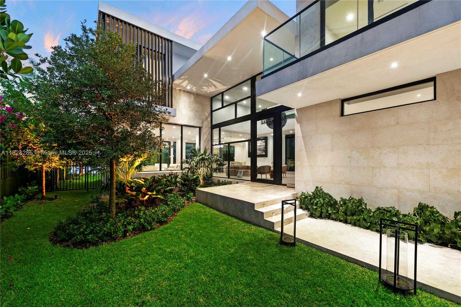 Small Image of 1410 SOUTH BISCAYNE POINT RD, Miami Beach Number 4