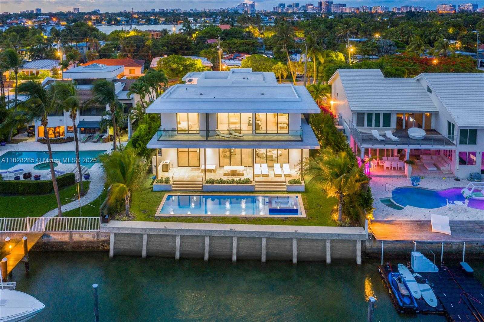 Small Image of 1410 SOUTH BISCAYNE POINT RD, Miami Beach Number 43