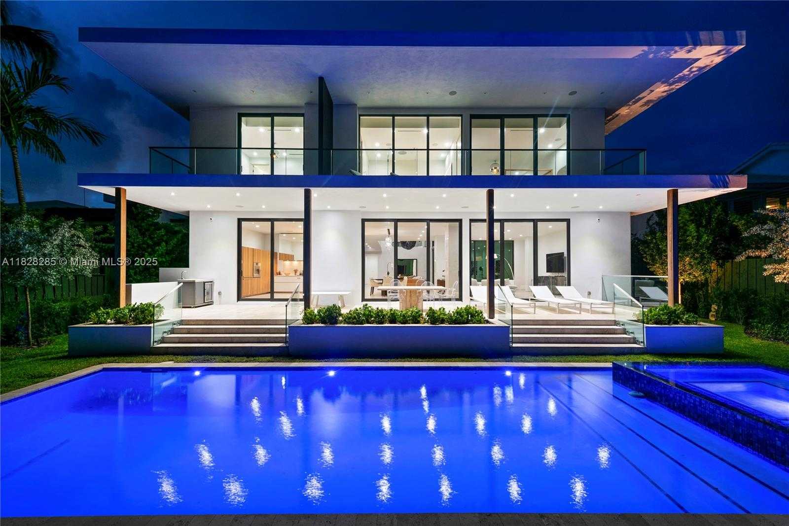 Small Image of 1410 SOUTH BISCAYNE POINT RD, Miami Beach Number 49