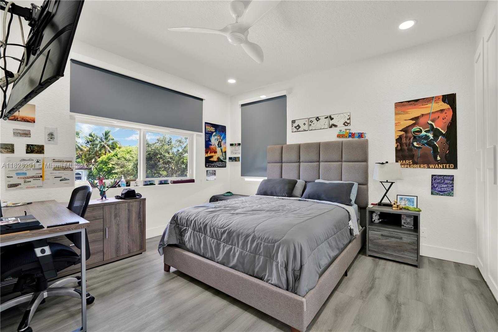 Small Image of 12301 NORTH WEST 18TH ST, Plantation Number 46