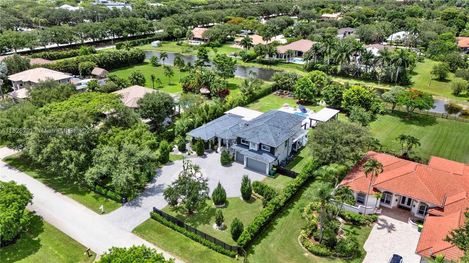 Small Image of 12301 NORTH WEST 18TH ST, Plantation Number 70