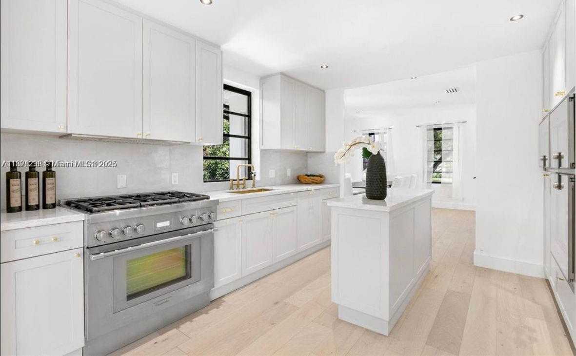 Small Image of 4444 ADAMS AVE, Miami Beach Number 10
