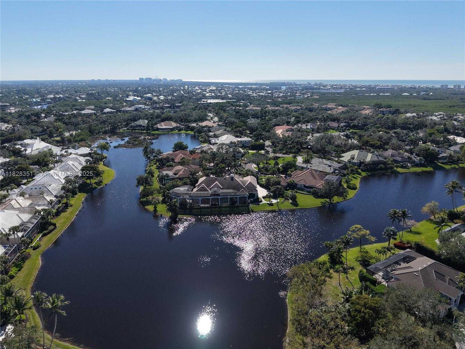Small Image of 27201 IBIS COVE COURT, Bonita Springs Number 12