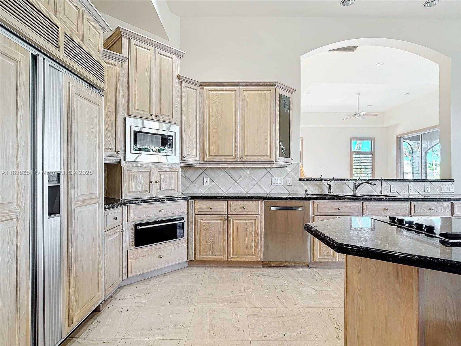 Small Image of 27201 IBIS COVE COURT, Bonita Springs Number 16