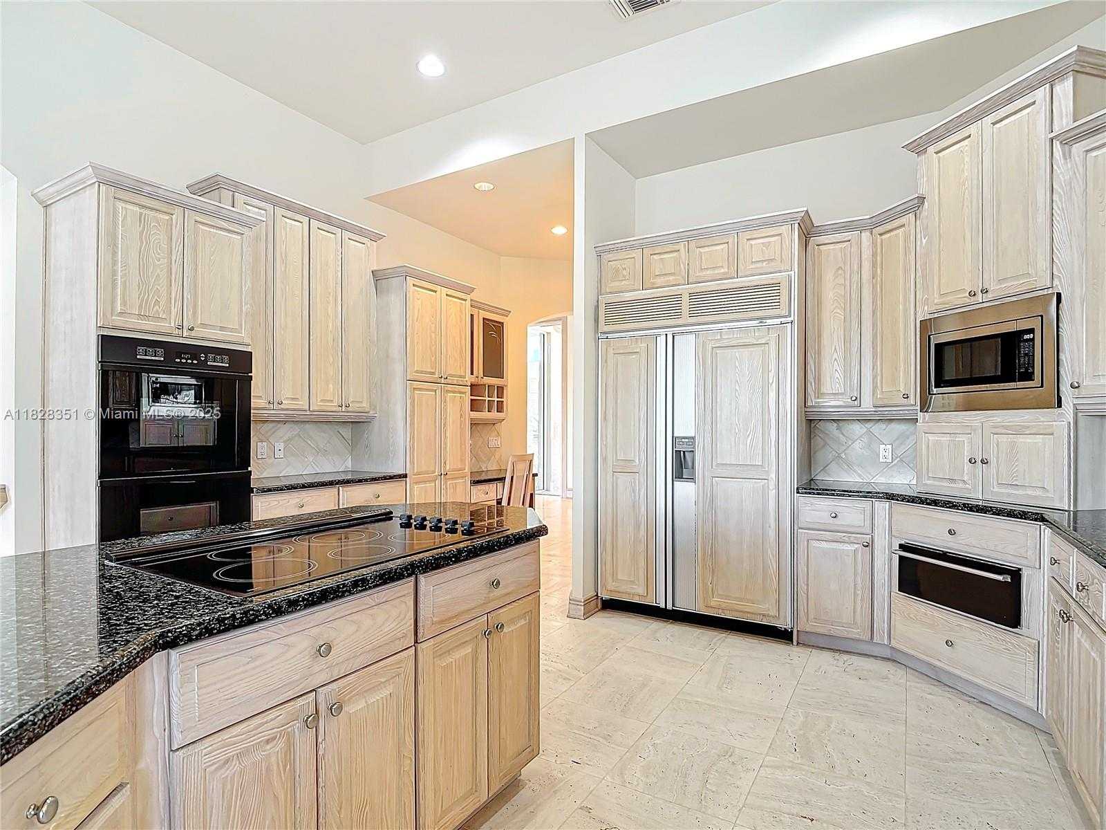 Small Image of 27201 IBIS COVE COURT, Bonita Springs Number 18