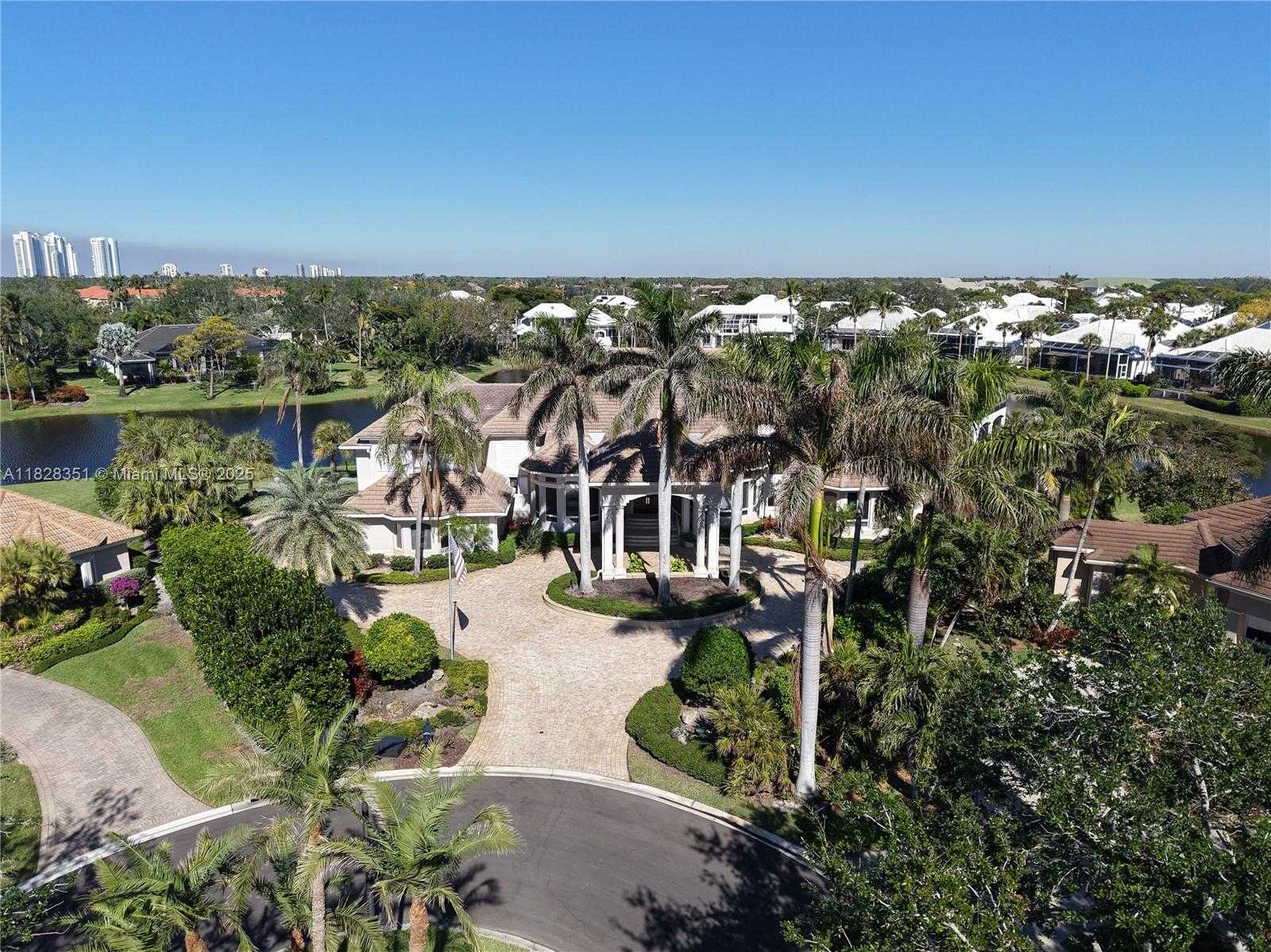 Small Image of 27201 IBIS COVE COURT, Bonita Springs Number 7