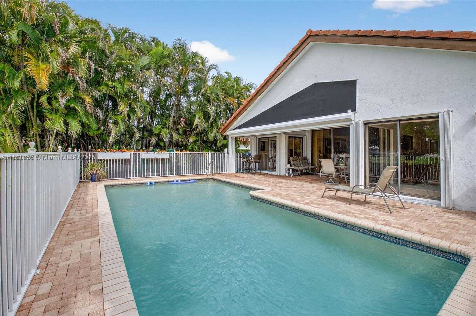 Small Image of 10344 SUNSET BEND DR, Boca Raton Number 33