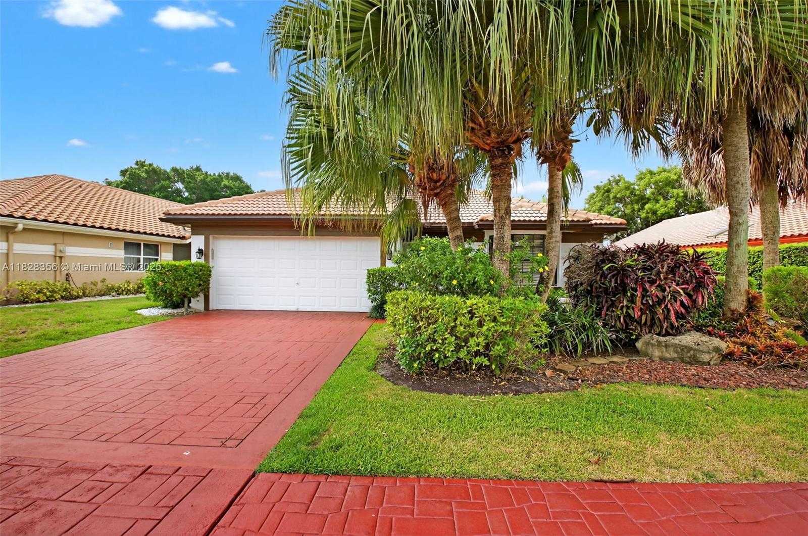 Small Image of 10344 SUNSET BEND DR, Boca Raton Number 35