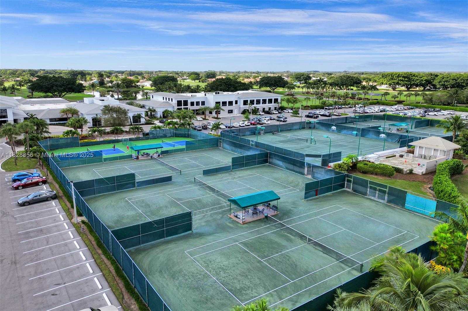 Small Image of 10344 SUNSET BEND DR, Boca Raton Number 43