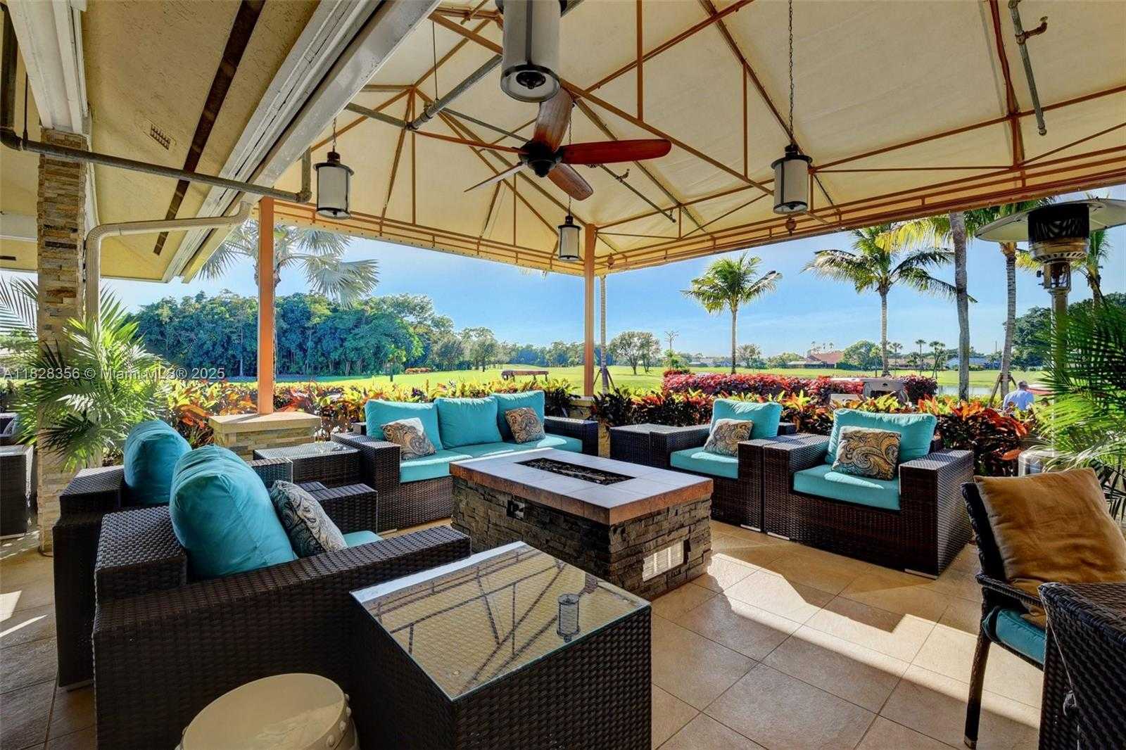 Small Image of 10344 SUNSET BEND DR, Boca Raton Number 63