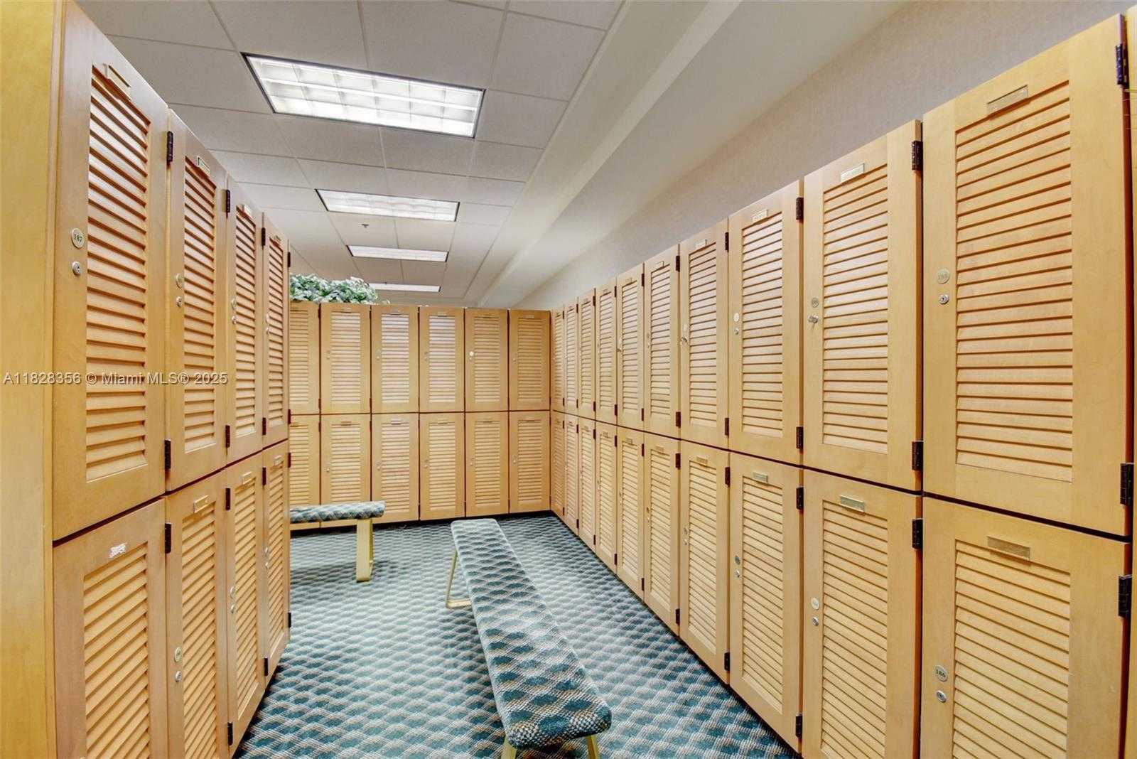 Small Image of 10344 SUNSET BEND DR, Boca Raton Number 82