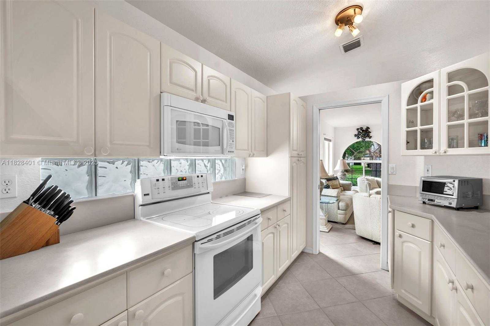 Small Image of 13519 NORTH WEST 7TH ST, Plantation Number 11